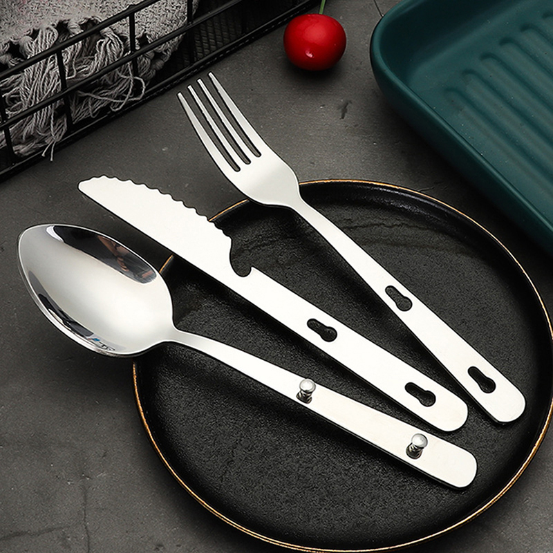 طقم أدوات طعام محمول للتخييم م - مراجعة Camping Cooking Bundle وسعره