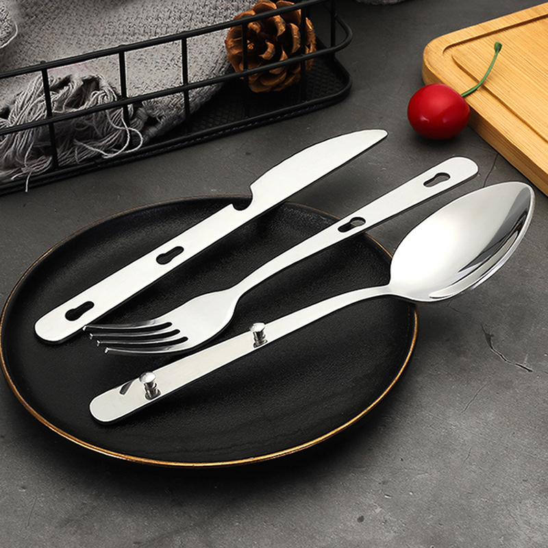 طقم أدوات طعام محمول للتخييم م - مراجعة Camping Cooking Bundle وسعره
